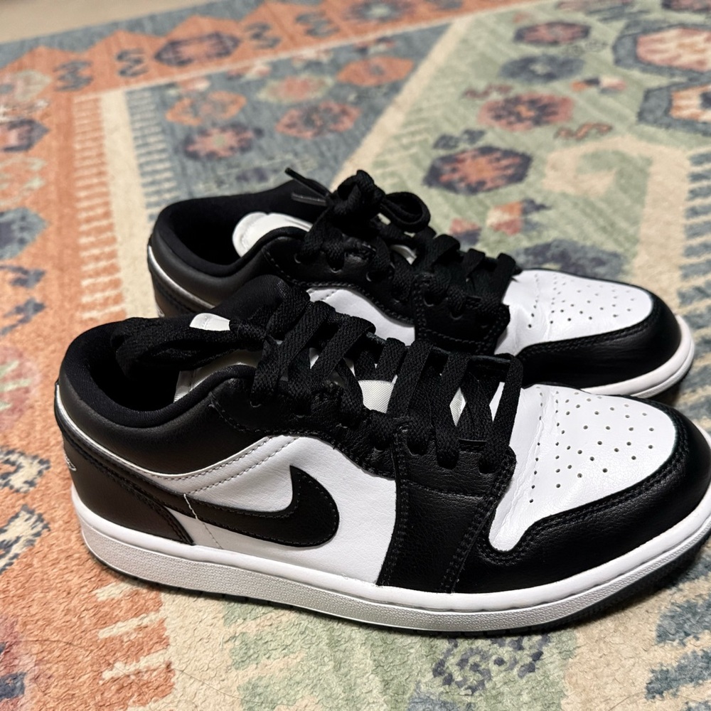 Jordan Nike Black and White Tennis